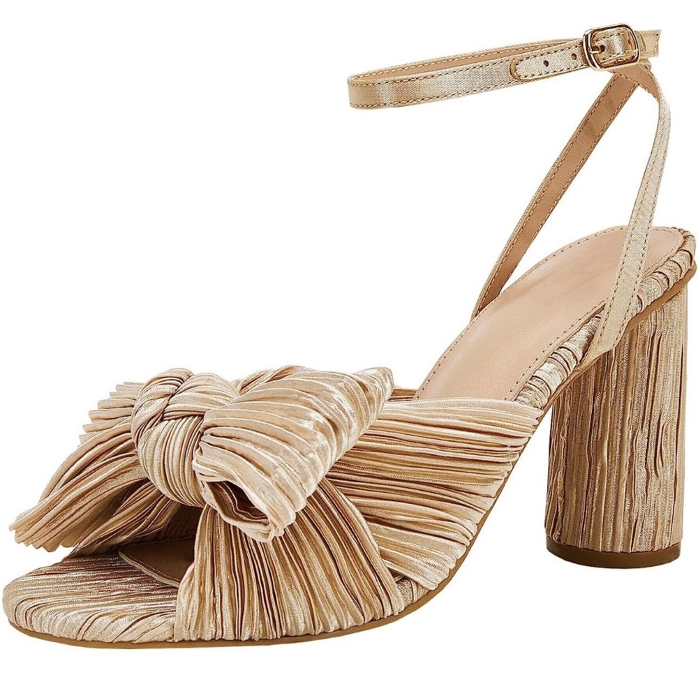 NIB Light Gold Bow Block Heels